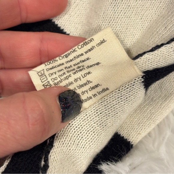 PINK LEMONADE Dual Xoxo Black/Natural Travel Set Blanket & Eyemask NEW - Picture 9 of 15